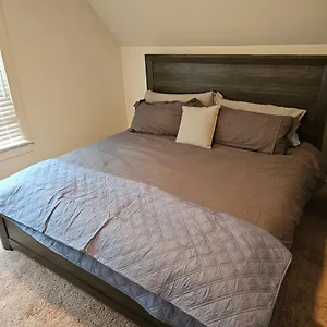 Modern Midtown With 3 King Beds Holiday home Memphis